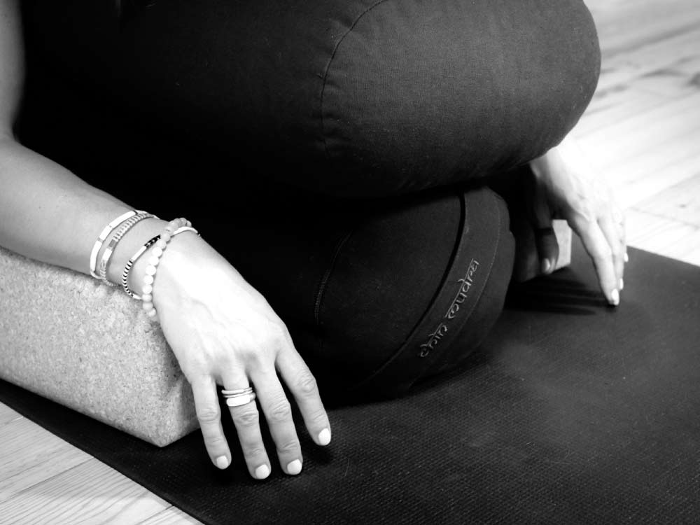 Balasana Yoga - Magalie Boudey - Restauratif Yoga